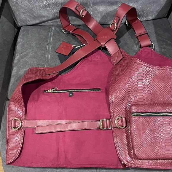 Tote&Carry Burgundy 07 Tactical Vest - Picture 4 of 10